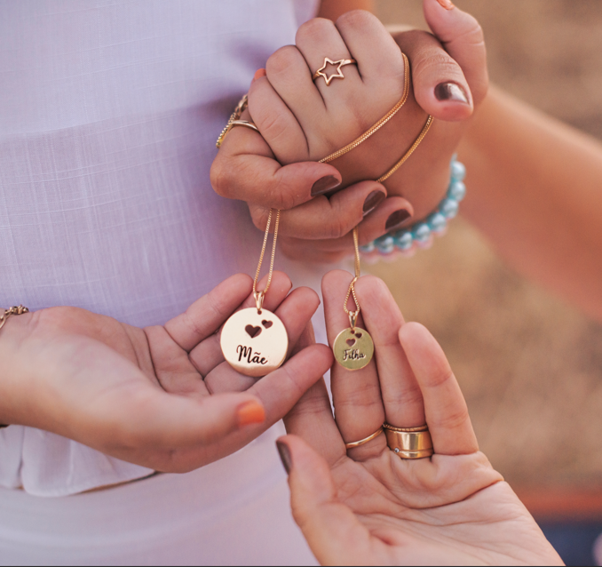 Celebrate Milestones with Meaningful Jewelry Gifts