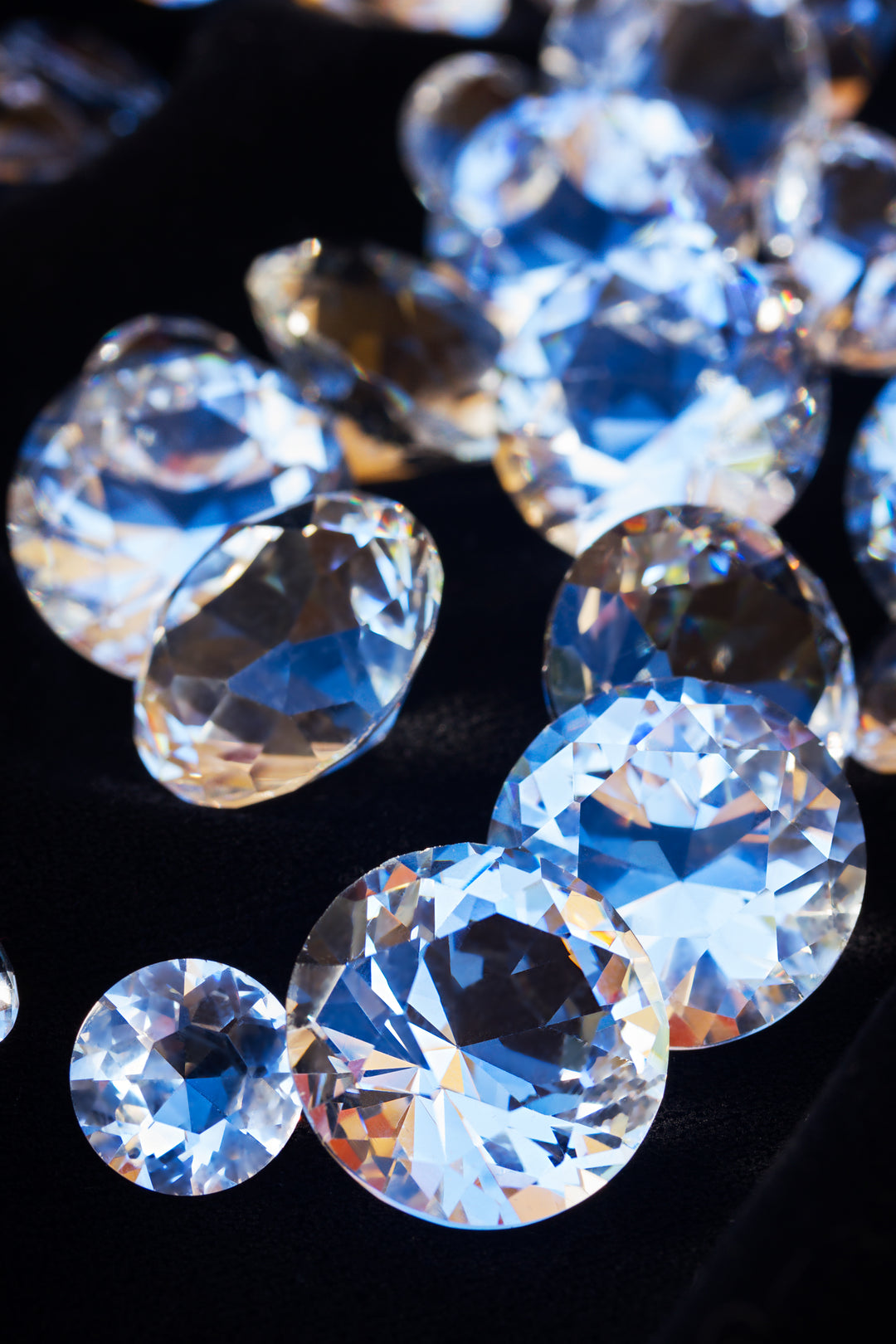 Understanding Flawless Graded Diamonds