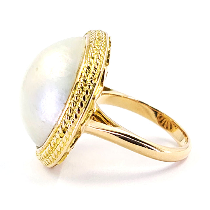 18K Yellow Gold Mabe Pearl Ring