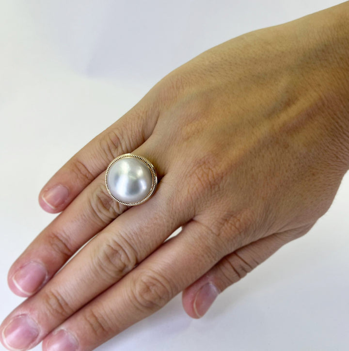 Mabe Pearl Ring with Rope Texture
