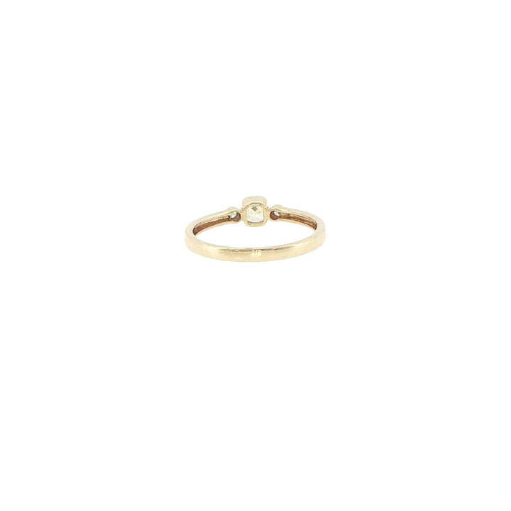 18K Yellow Gold Fancy Yellow Cushion Cut Diamond Ring
