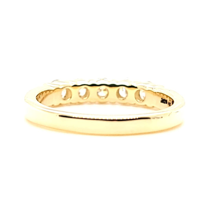 Anillo de diamantes de 5 piedras de 0,75 quilates