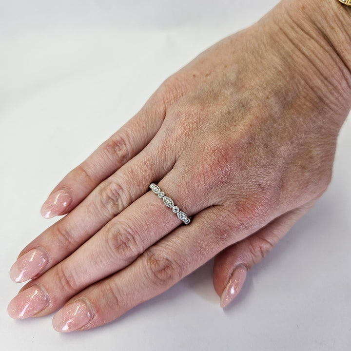 Scalloped Diamond Band