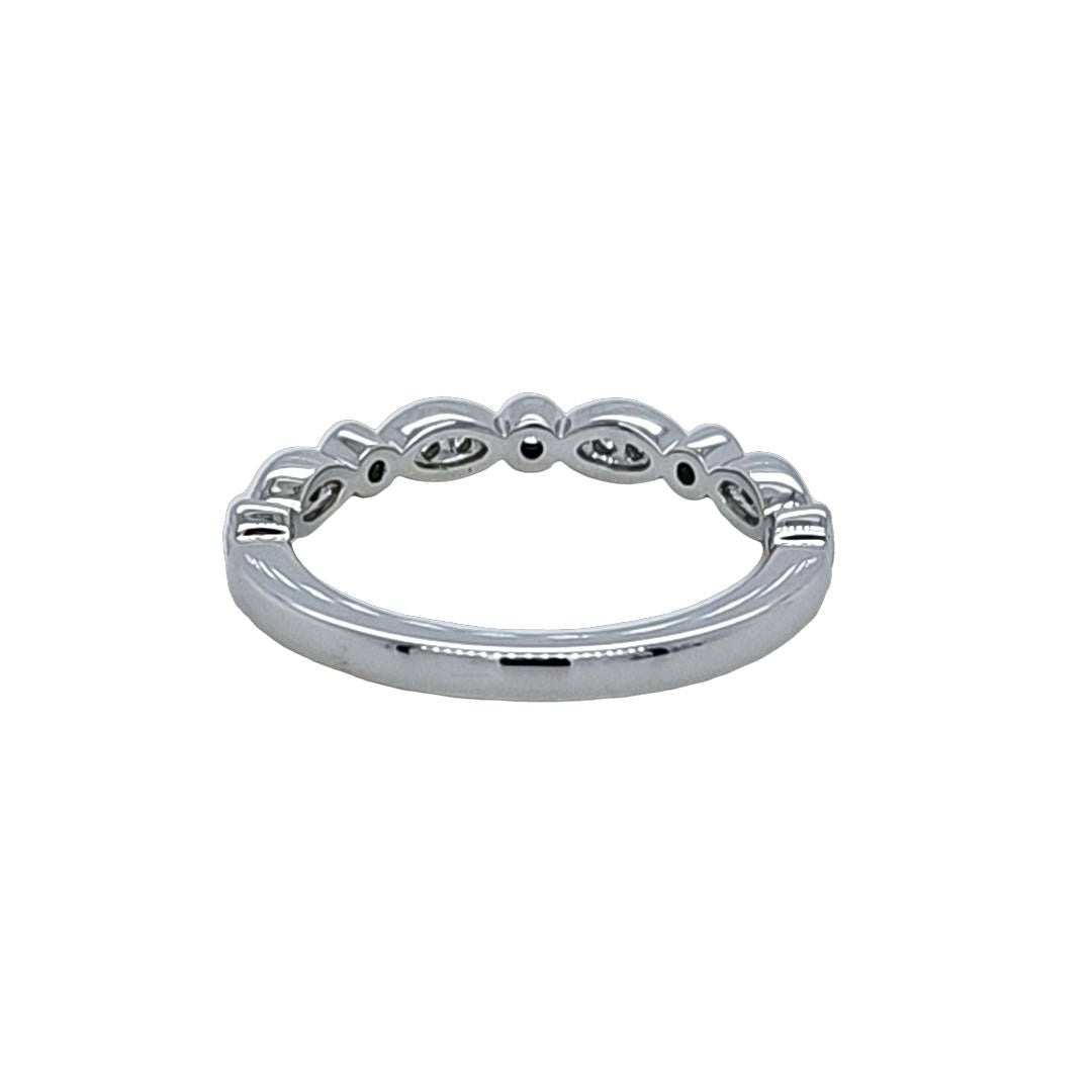 Scalloped Diamond Band