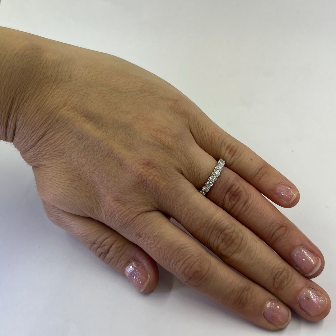 14K White Gold Shared Prong Diamond Wedding Band