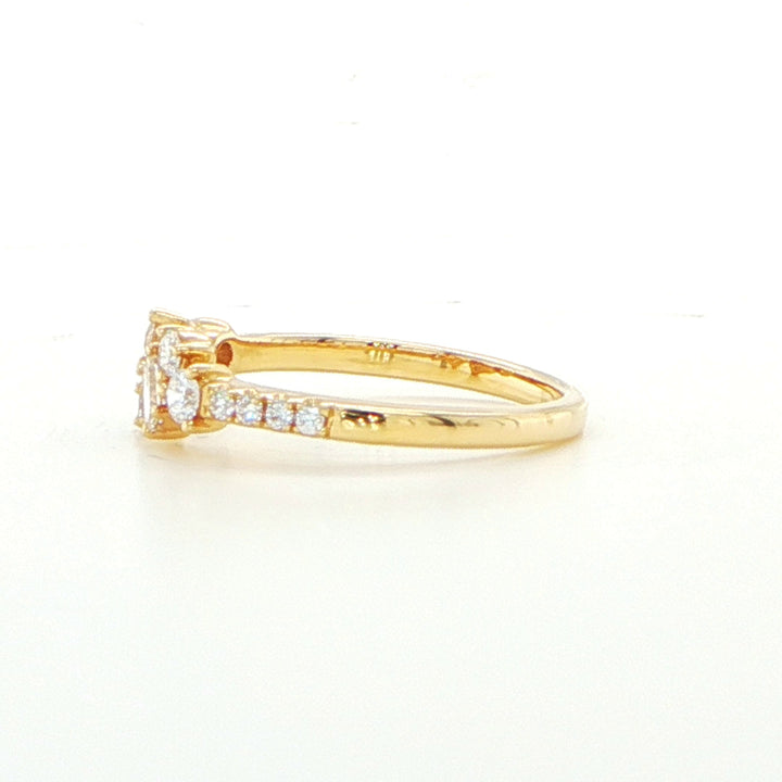 18K Yellow Gold Baguette & Round Diamond Band