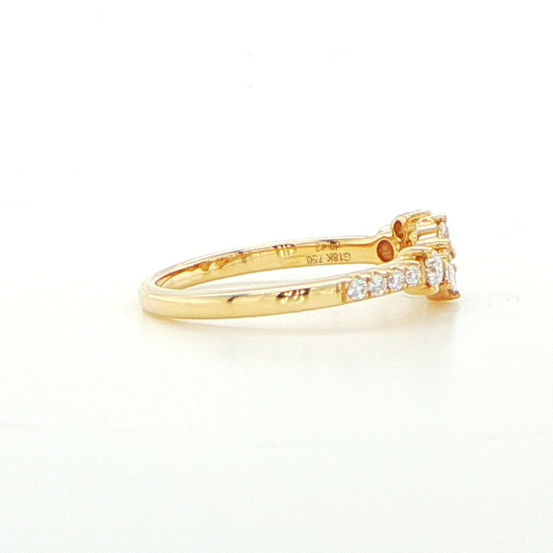 18K Yellow Gold Baguette & Round Diamond Band
