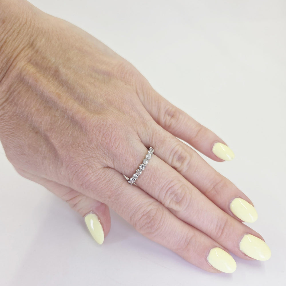Memoire Platinum Shared Prong Diamond Eternity Band