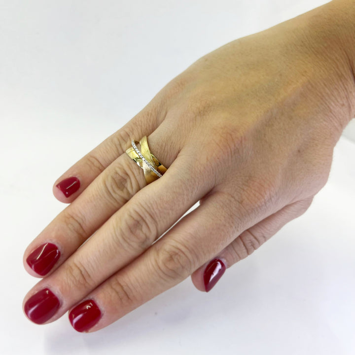 Crossover Diamond Ring