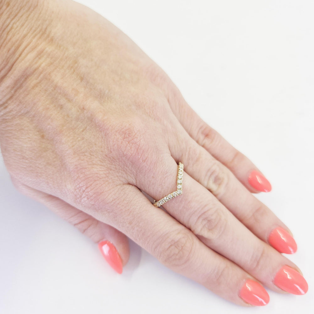 14K Yellow Gold French V Contour Diamond Ring