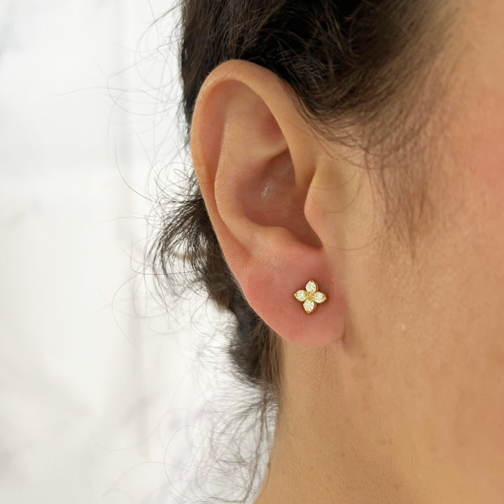 Love in Verona Stud Earrings
