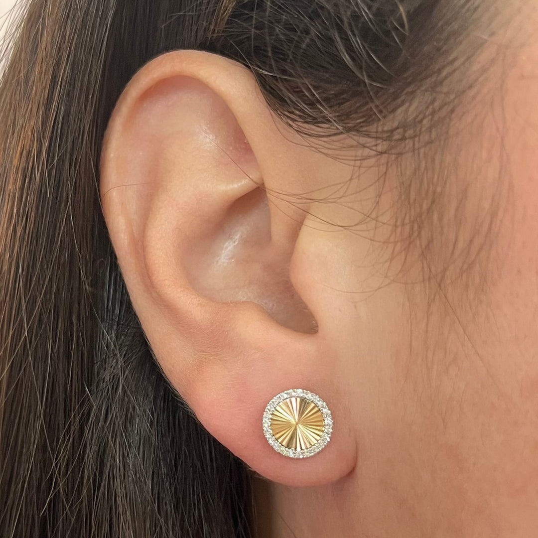 14K Yellow Gold Diamond Circle Stud Earring