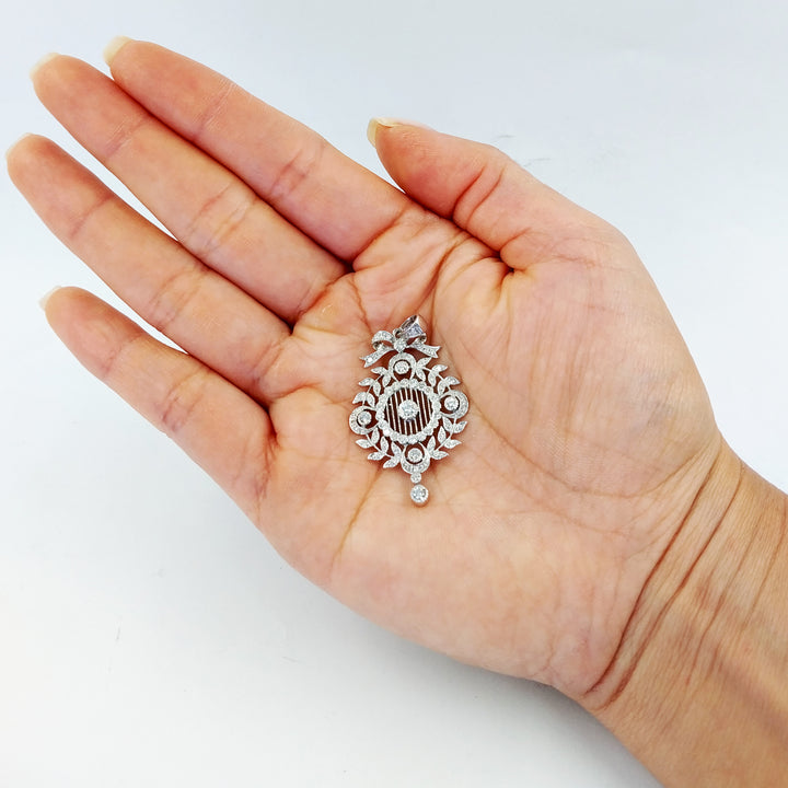 Diamond Wreath Pendant