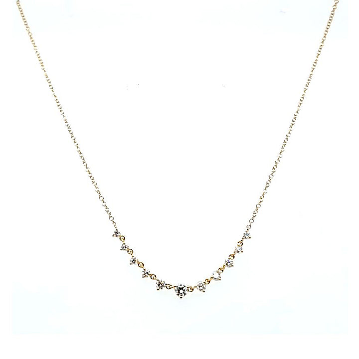 Collar de diamantes graduados