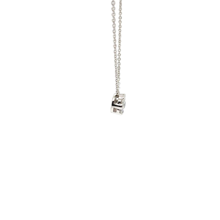 14K White Gold Cluster Diamond Pendant Necklace
