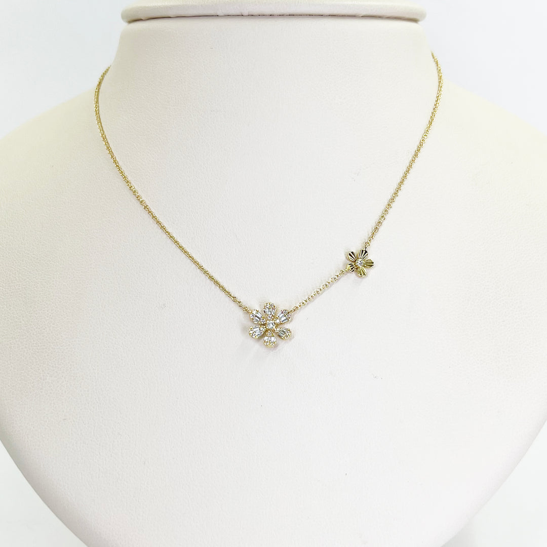 14K White Gold Diamond Flower Necklace