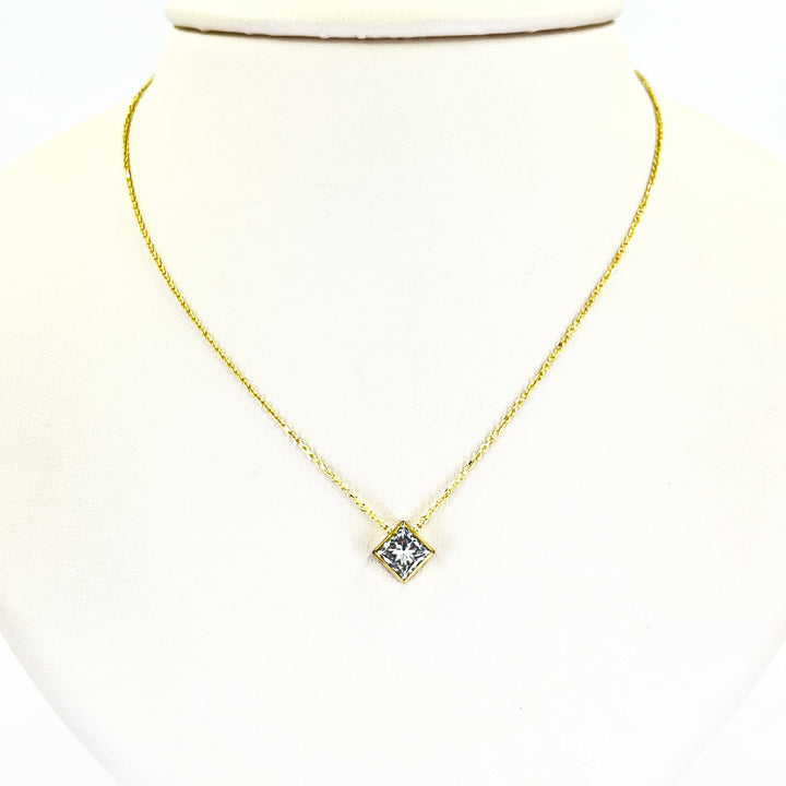 14K Yellow Gold Princess Cut Diamond Pendant Necklace