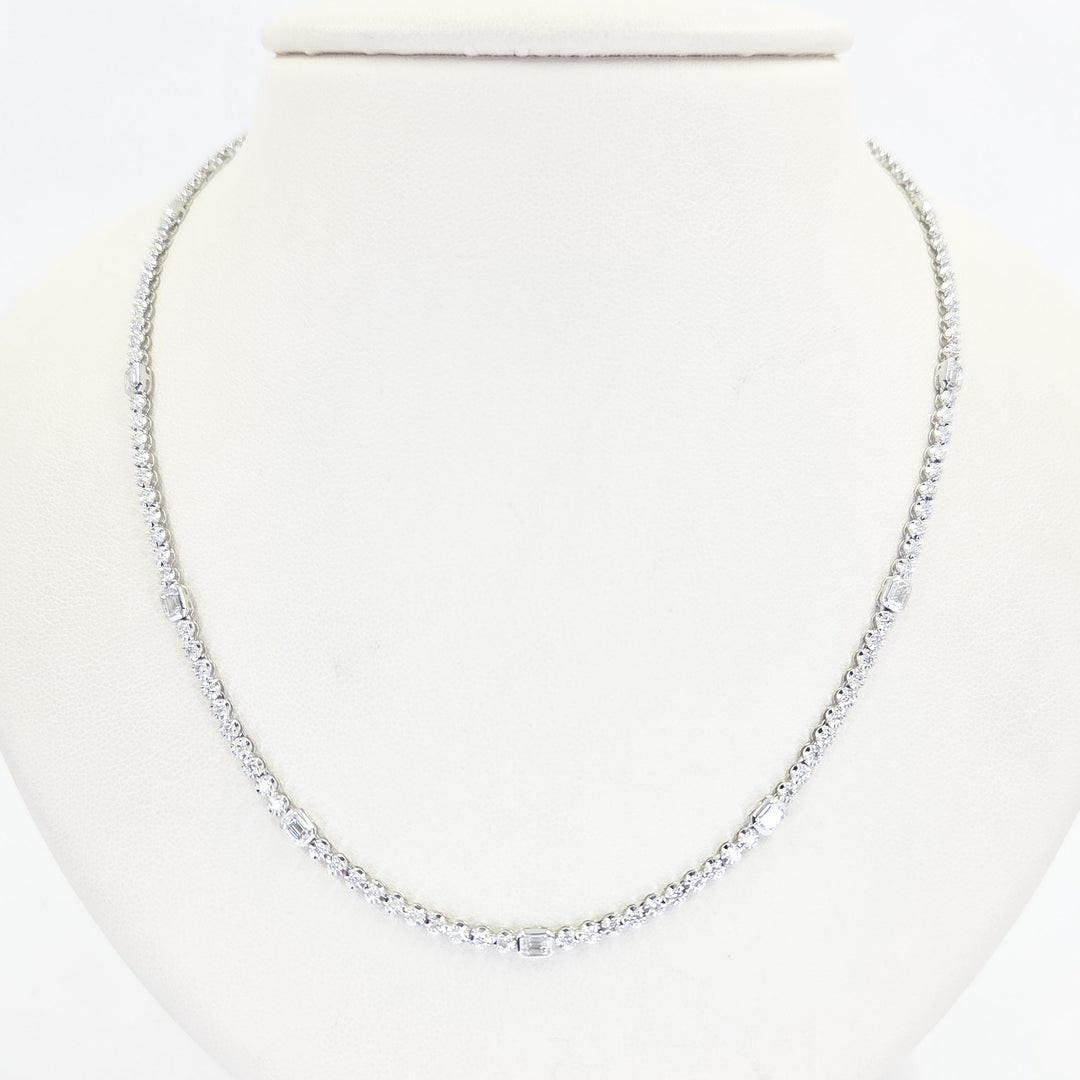 14K White Gold Diamond Tennis Necklace