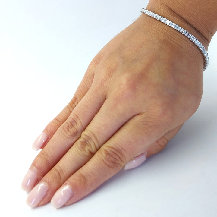 Baguette Cut Diamond Line Bracelet