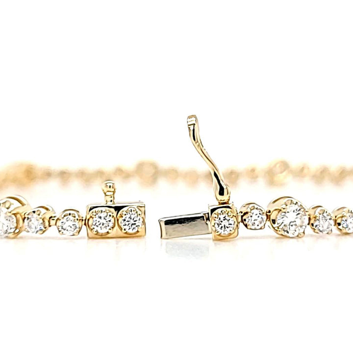 1.99 Carat Alternating Diamond Bracelet