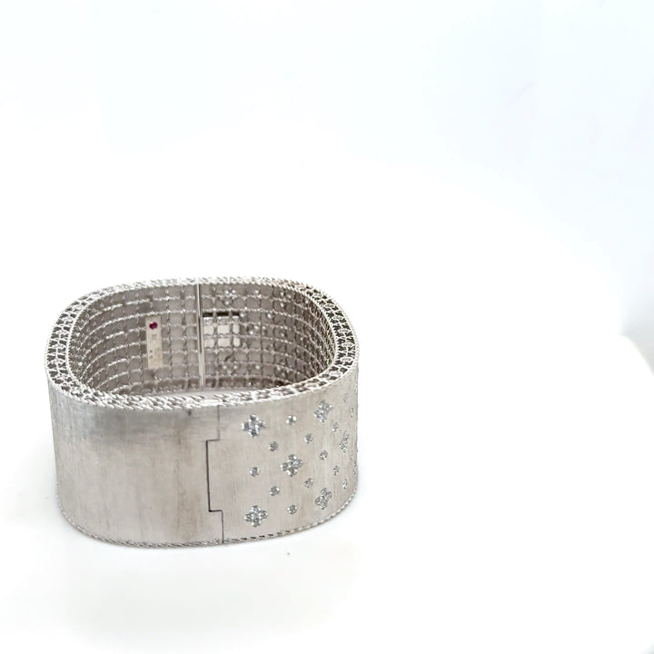 Roberto Coin Princess Fleur De Lis 18K White Gold Diamond Satin Bangle