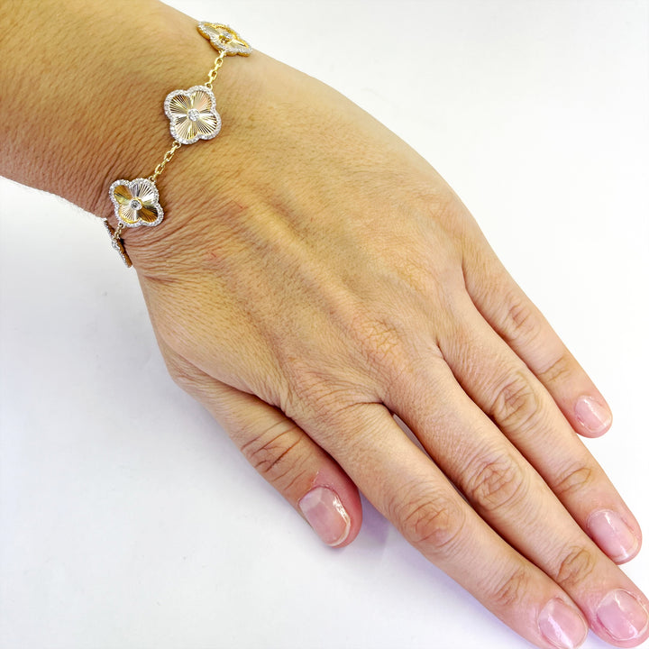 14K Yellow Gold Diamond Clover Bracelet