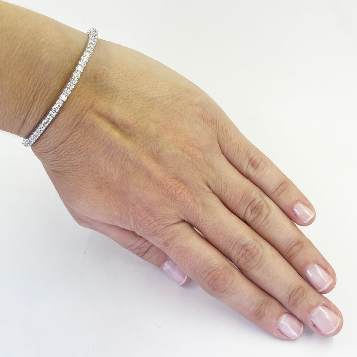 14K White Gold Diamond Stretch Bangle Bracelet