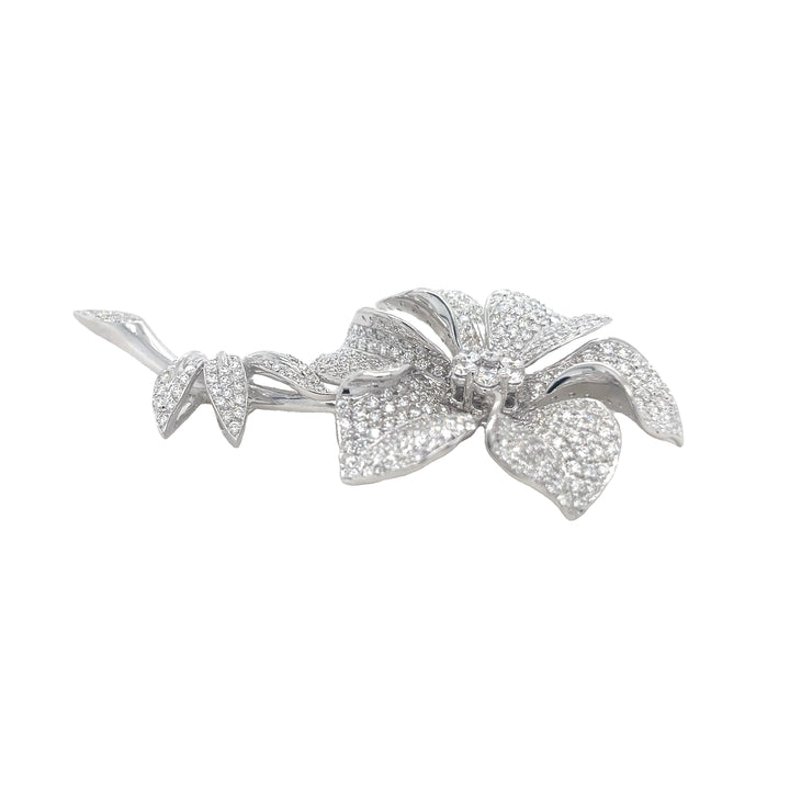 18K White Gold Floral Diamond Brooch