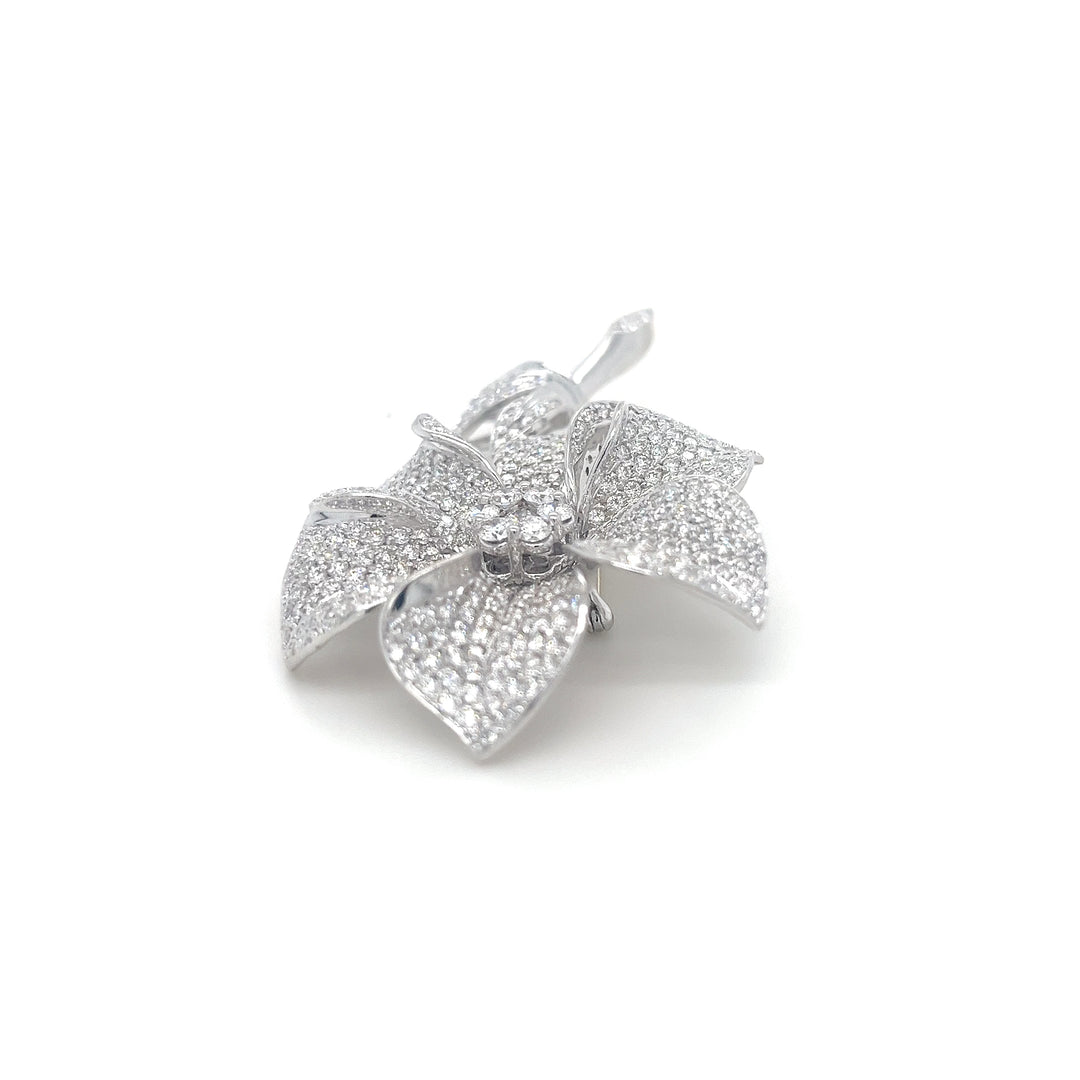 18K White Gold Floral Diamond Brooch