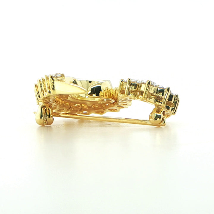 18K Yellow Gold Diamond Swan Pin Brooch