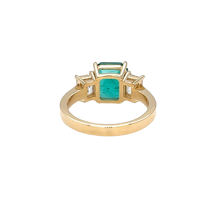 Colombian Emerald and Diamond Ring