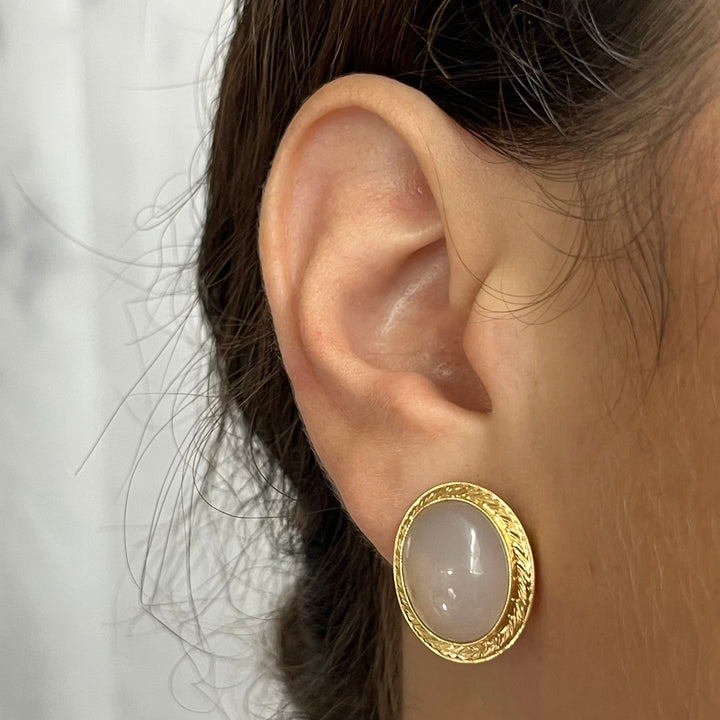 18K Yellow Gold Agate Earrings