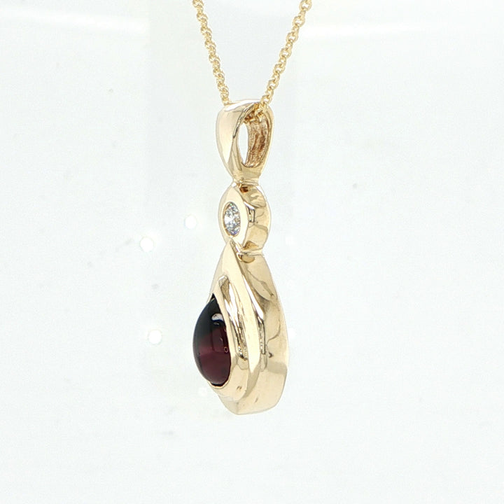 14K Yellow Gold Garnet & Diamond Pendant