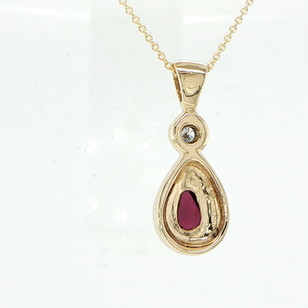14K Yellow Gold Garnet & Diamond Pendant