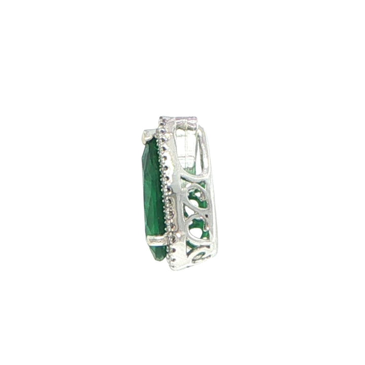 18K White Gold Pear Shape Emerald & Diamond Teardrop Pendant
