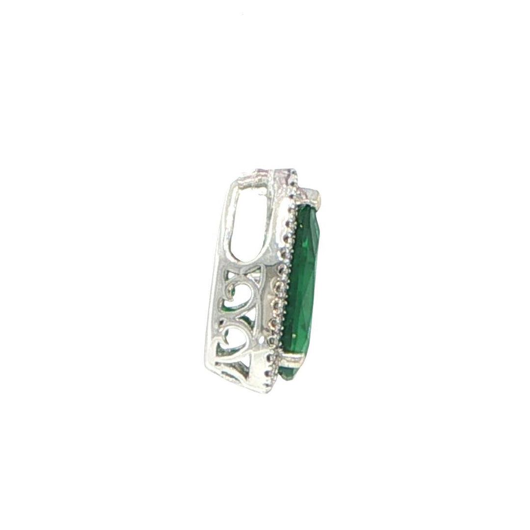 18K White Gold Pear Shape Emerald & Diamond Teardrop Pendant