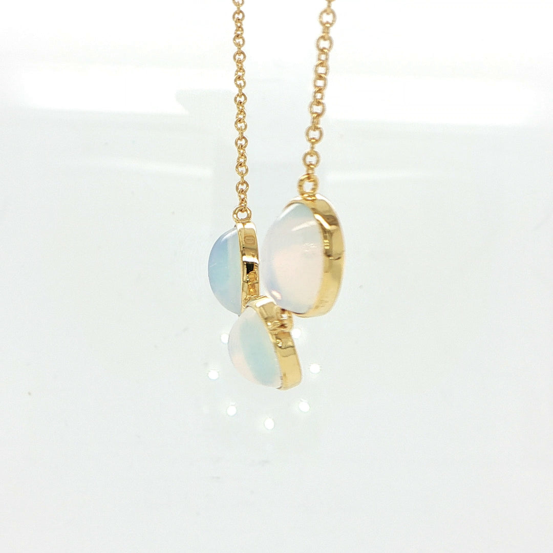 18K Yellow Gold Moonstone Necklace