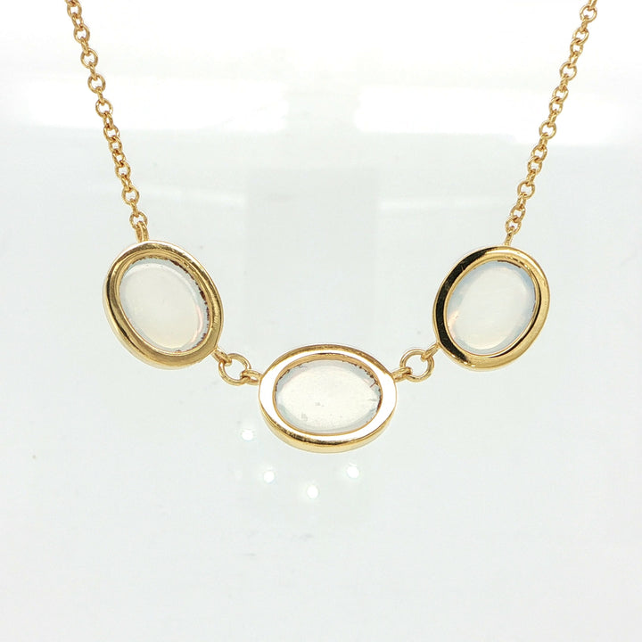 18K Yellow Gold Moonstone Necklace