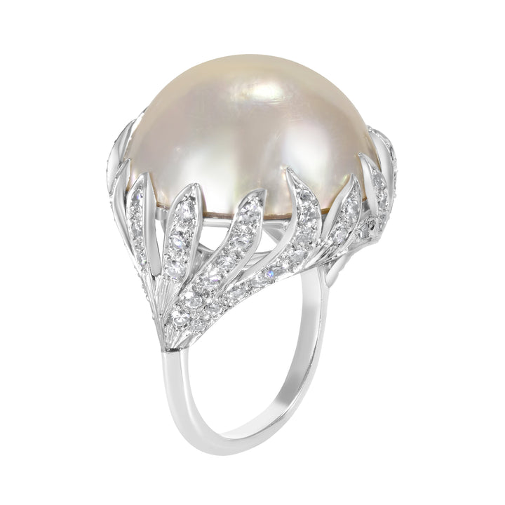 Mabe Pearl Diamond Ring