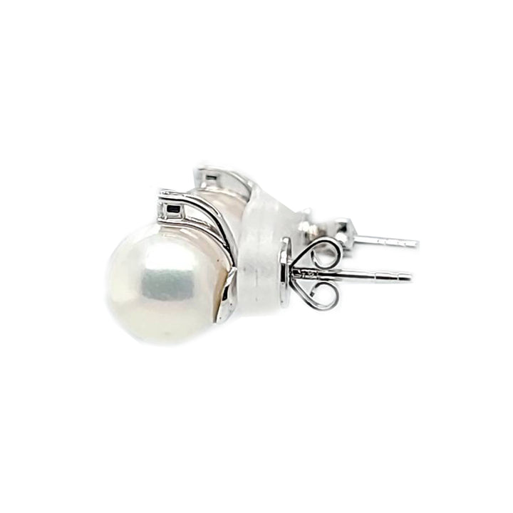Pearl and Diamond Stud Earrrings