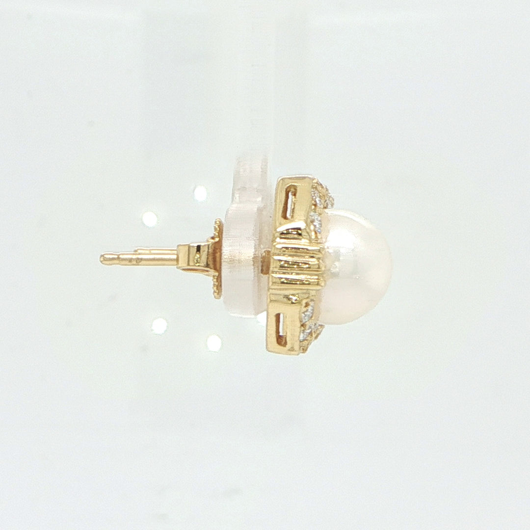 18K Yellow Gold Pearl & Diamond Stud Earrings