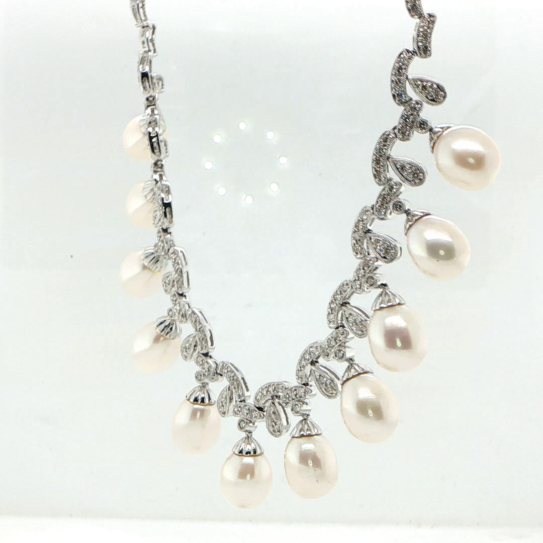 18K White Gold Pearl Diamond Necklace