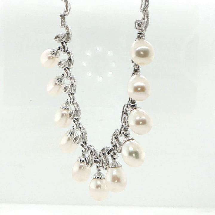 18K White Gold Pearl Diamond Necklace