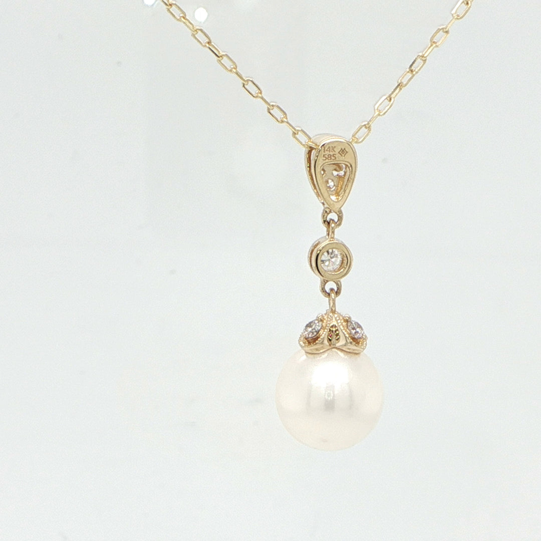 14K Yellow Gold Pearl & Diamond Necklace