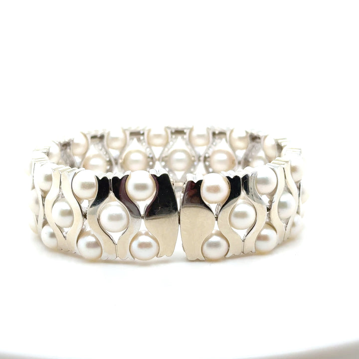 18K White Gold Pearl Diamond Bracelet