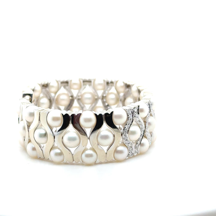 18K White Gold Pearl Diamond Bracelet