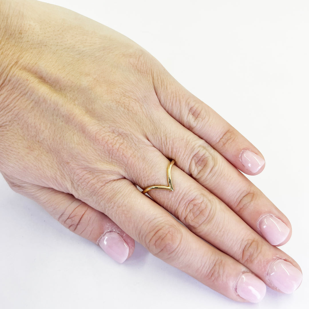 14K Yellow Gold V-Shape Contour Ring