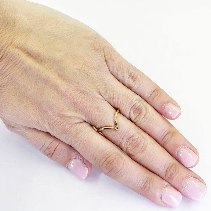 14K Yellow Gold V-Shape Contour Ring