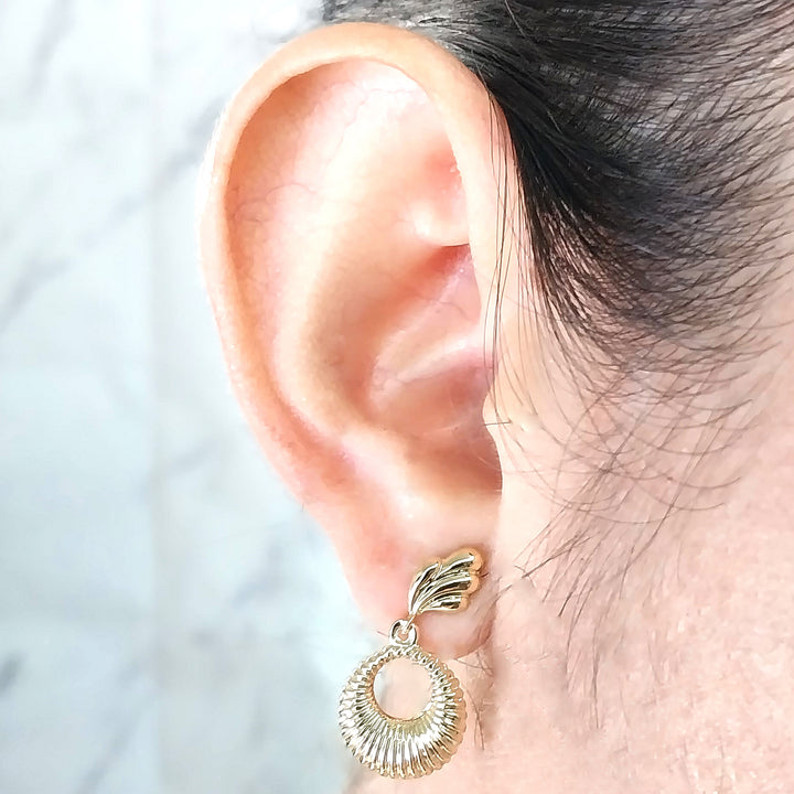 Ribbed Dangle Earrings