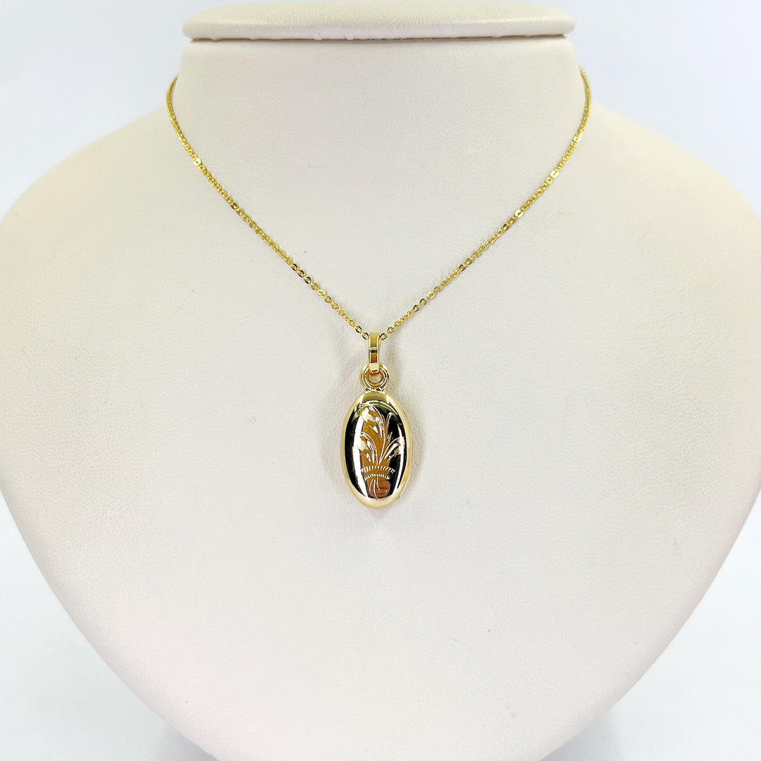 18K Yellow Gold Oval Locket Necklace